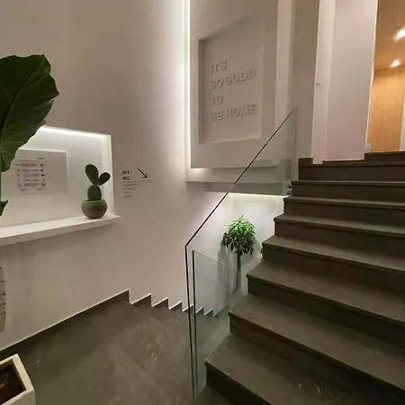 Skyhigh, Nilie Hospitality Mgmt Апартаменты *