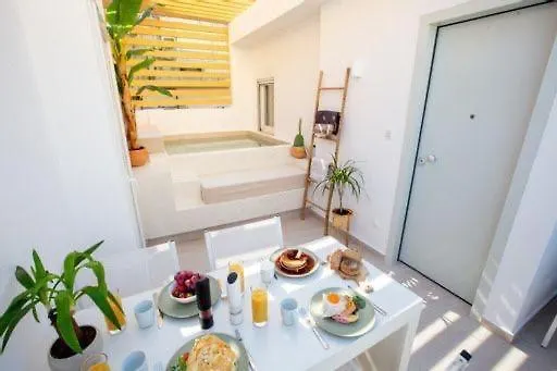 Skyhigh, Nilie Hospitality Mgmt Apartment Thessaloniki