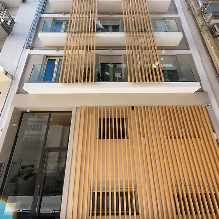 Skyhigh, Nilie Hospitality Mgmt דירה