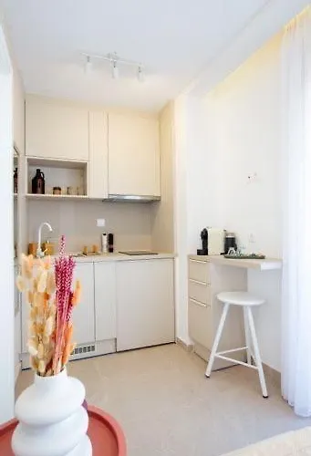Skyhigh, Nilie Hospitality Mgmt Apartment